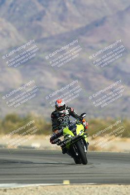 media/Jan-13-2024-SoCal Trackdays (Sat) [[9c032fe5aa]]/Turn 14 (10am)/